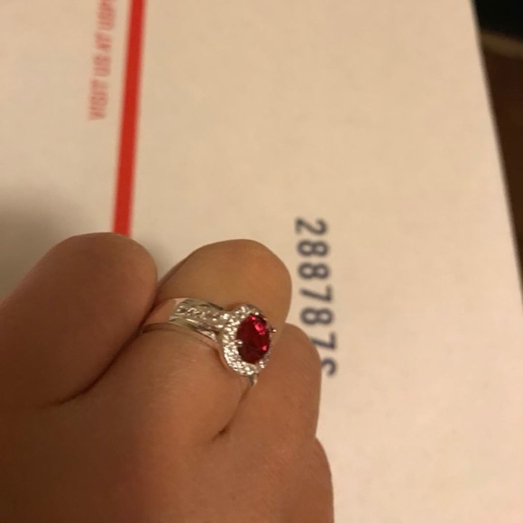 (Size 8) New CZ 925 Silver Ring - Picture 2 of 4